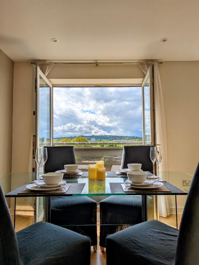 Quayside Apartment With Riverside Views & Parking Newcastle-upon-Tyne Extérieur photo
