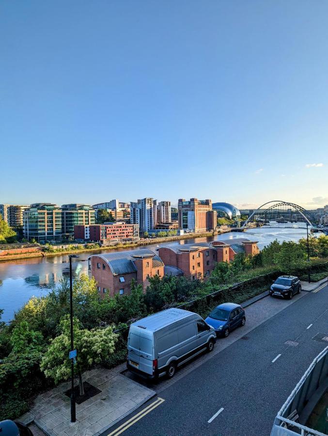 Quayside Apartment With Riverside Views & Parking Newcastle-upon-Tyne Extérieur photo